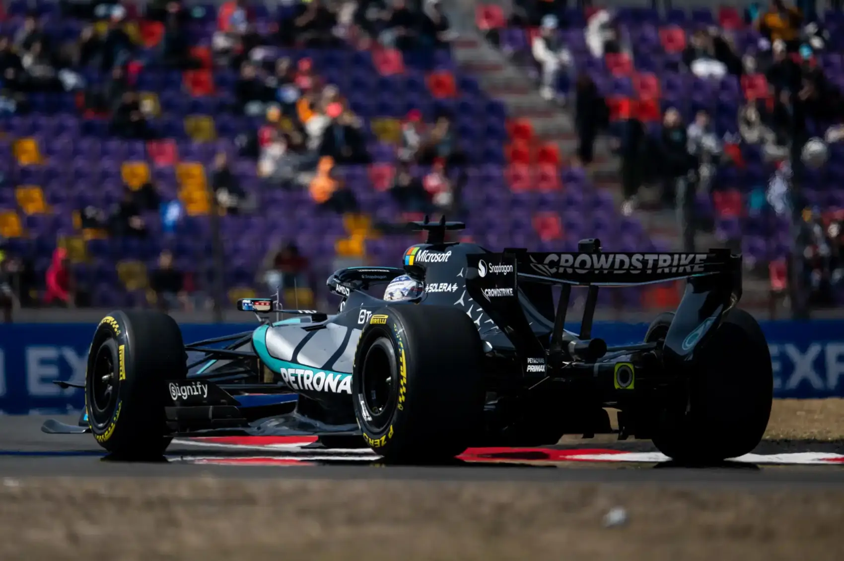 Megerősítést nyert, hogy a Mercedes egy másik F1-es csapatban is tulajdonrészt akar szerezni