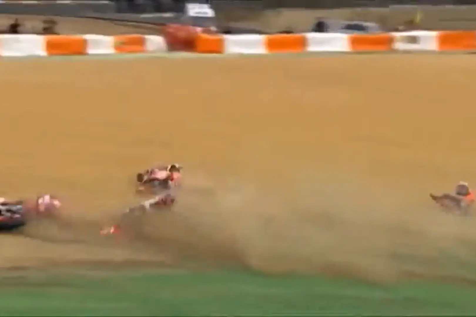 „Semmit nem csináltam másképp” – Pedrosa felidézte hibáját, amellyel tálcán kínálta Rossinak a vb-t