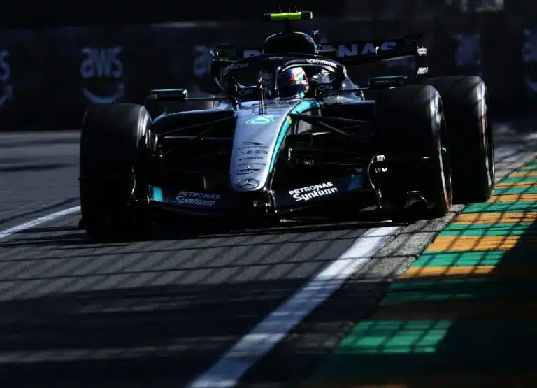 Büntetést osztottak a pályára a hűtőt is magával cipelő Antonelli ügyében