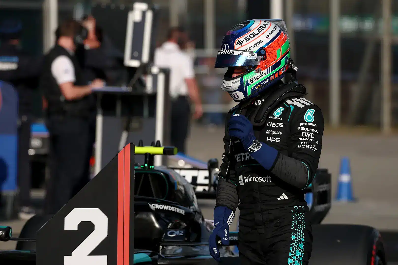 Antonelli történelmet írt Kínában, az övé a pole a vasárnapi futamra