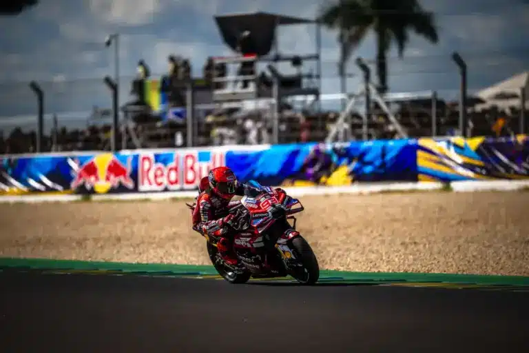 Pedrosának is feltűnt Marc Márquez küszködése, aki elmondta, hol vannak hiányosságai