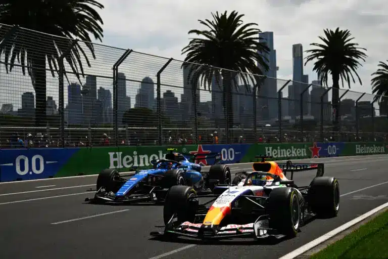 Egy fontos döntést már meghozott a Forma–1 a háború miatt veszélybe kerülő futamok sorsáról