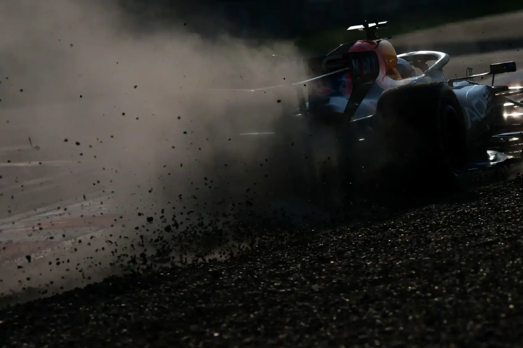 Sok apró gond miatt lett brutálisan nagy a Red Bull lemaradása