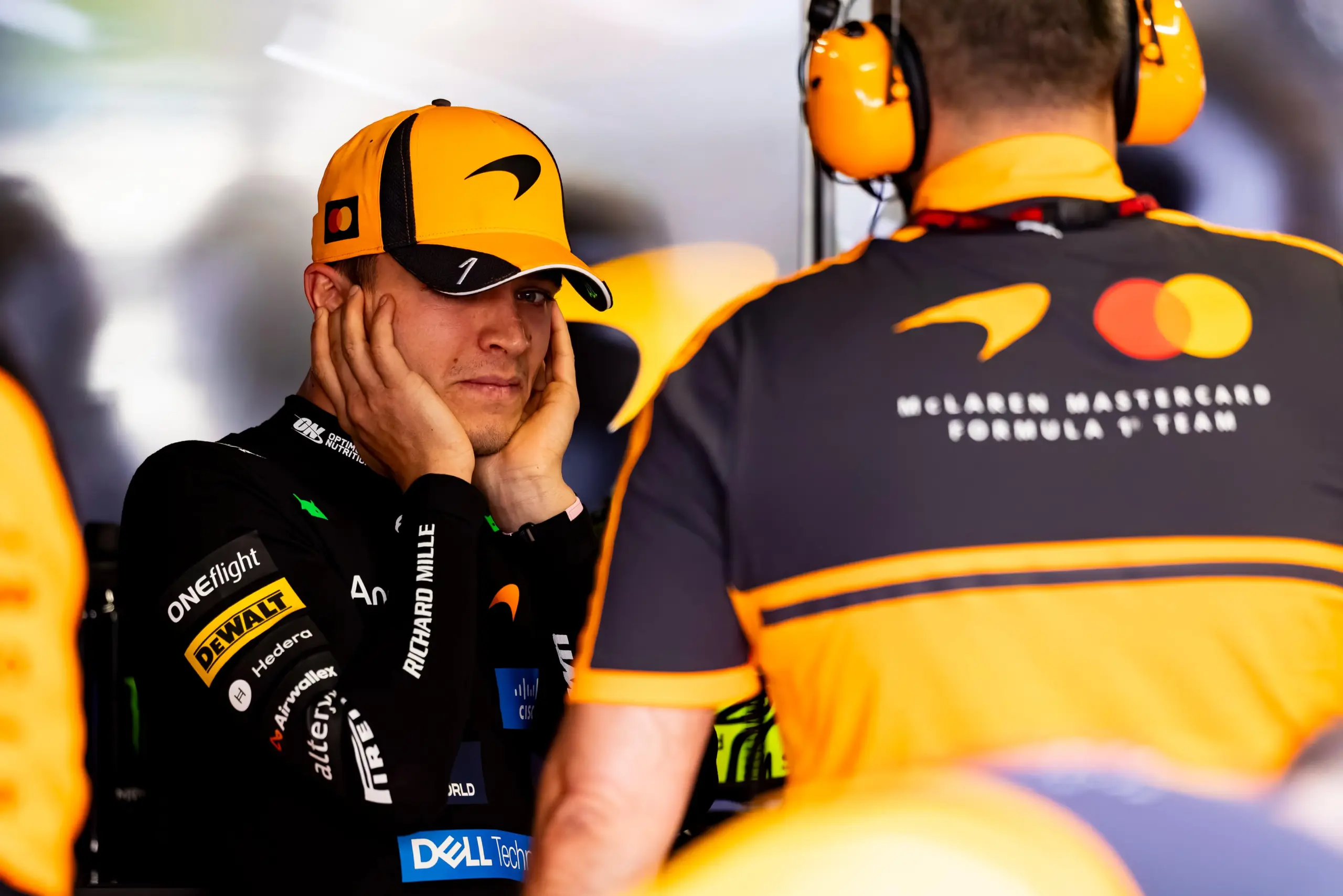 A McLaren fejlesztés nélkül is fejlődött, de a Ferrari legyőzésében sem igazán bízik