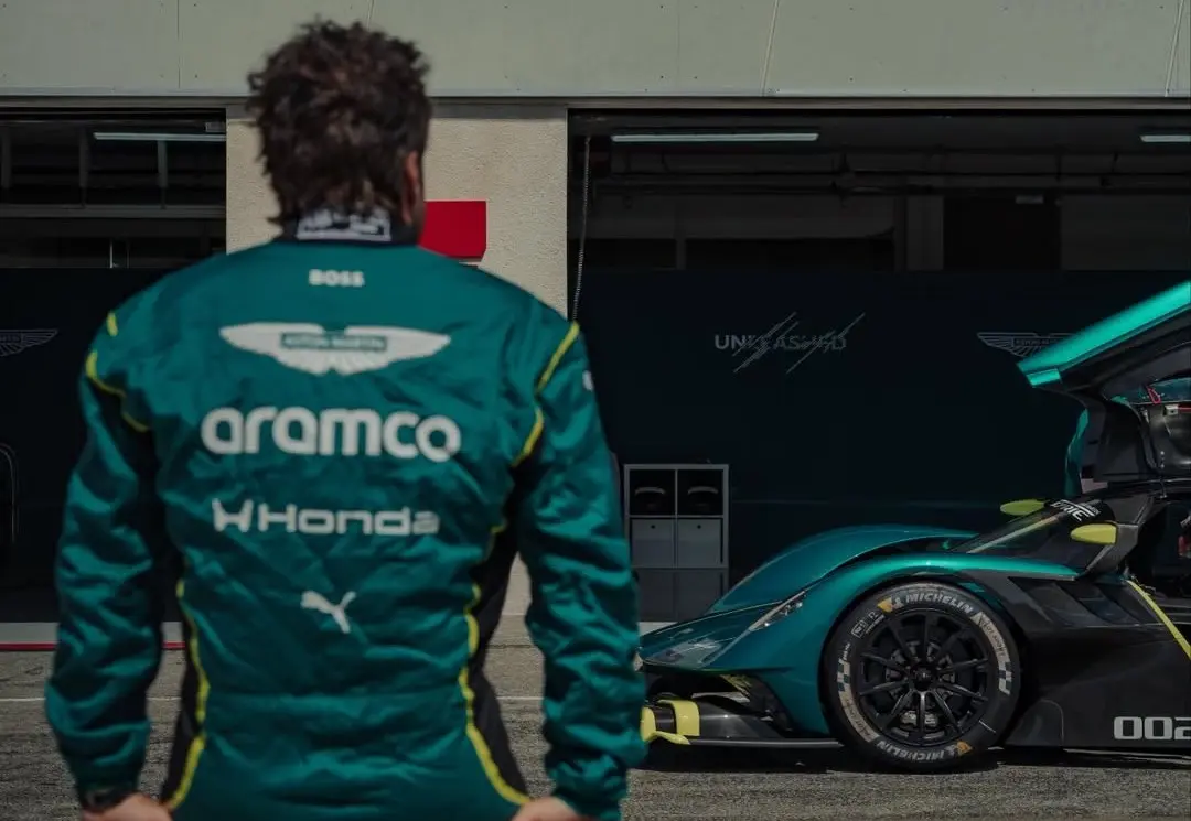 Eddig bírta Alonso a rázós F1-es autóban, hogy ne kezdjen el vezetni valami mást