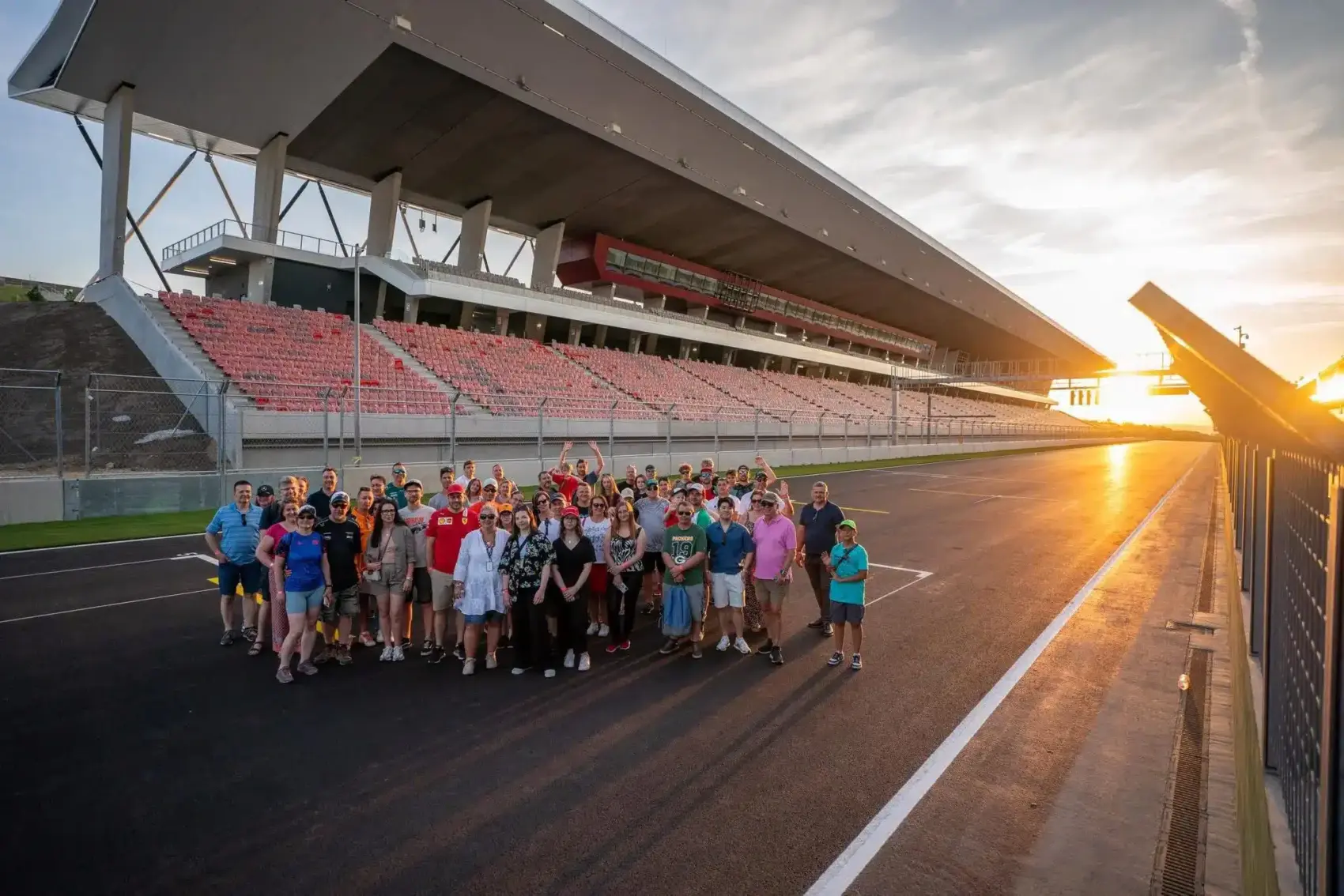 Tiéd a Ring! – közösségi programmal nyitja meg kapuit a megújult Hungaroring