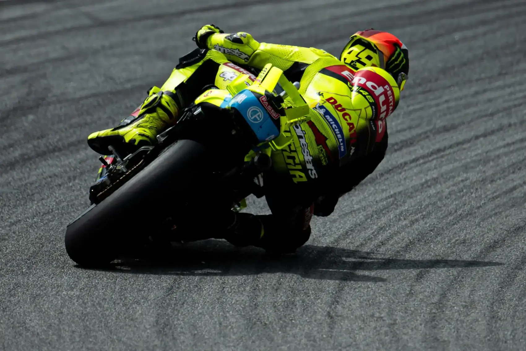 Nagy bejelentéssel és Di Giannantonio meggyőző fölényével indult a MotoGP mugellói hétvégéje