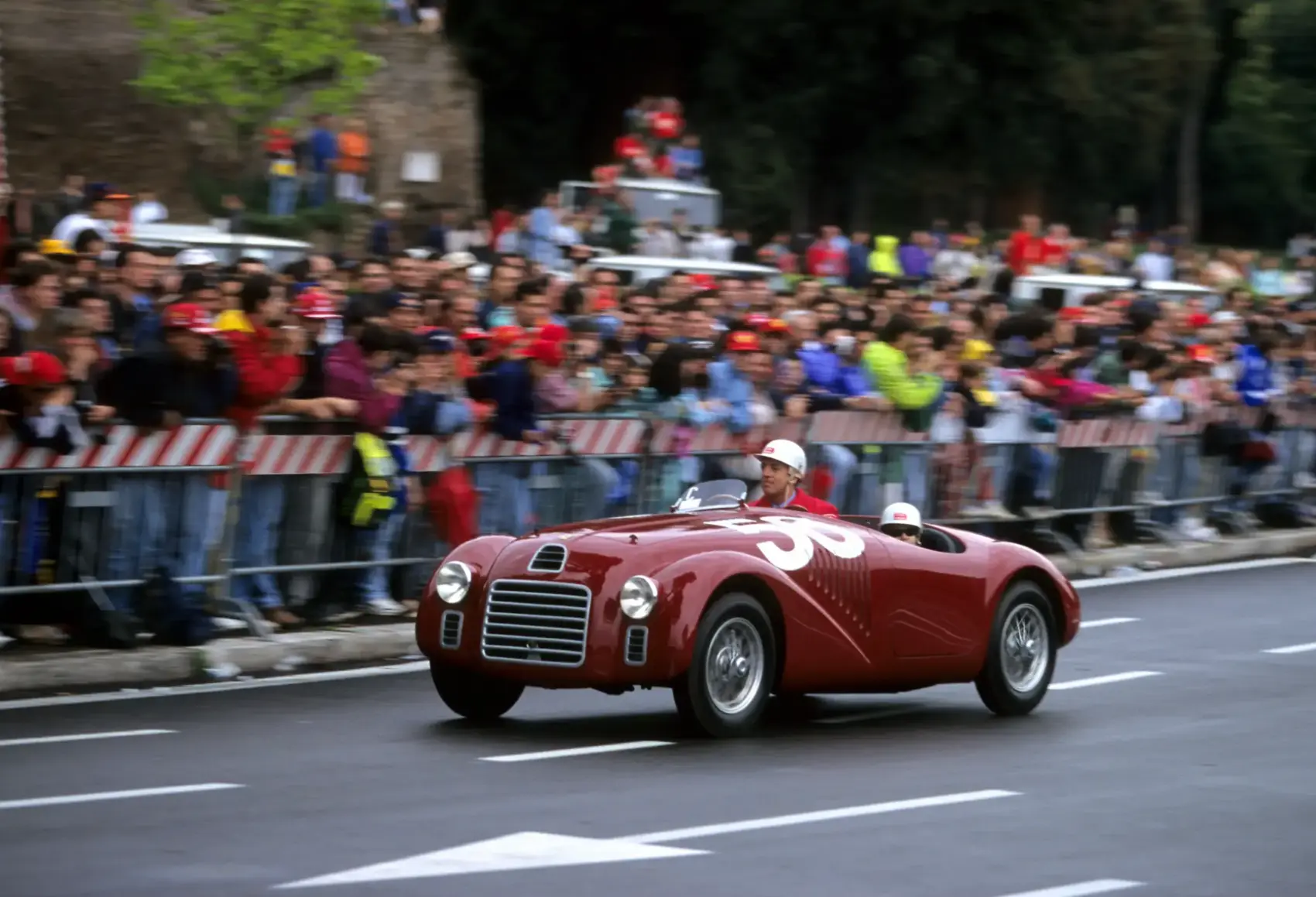 79 éve futotta első versenyét a Ferrari