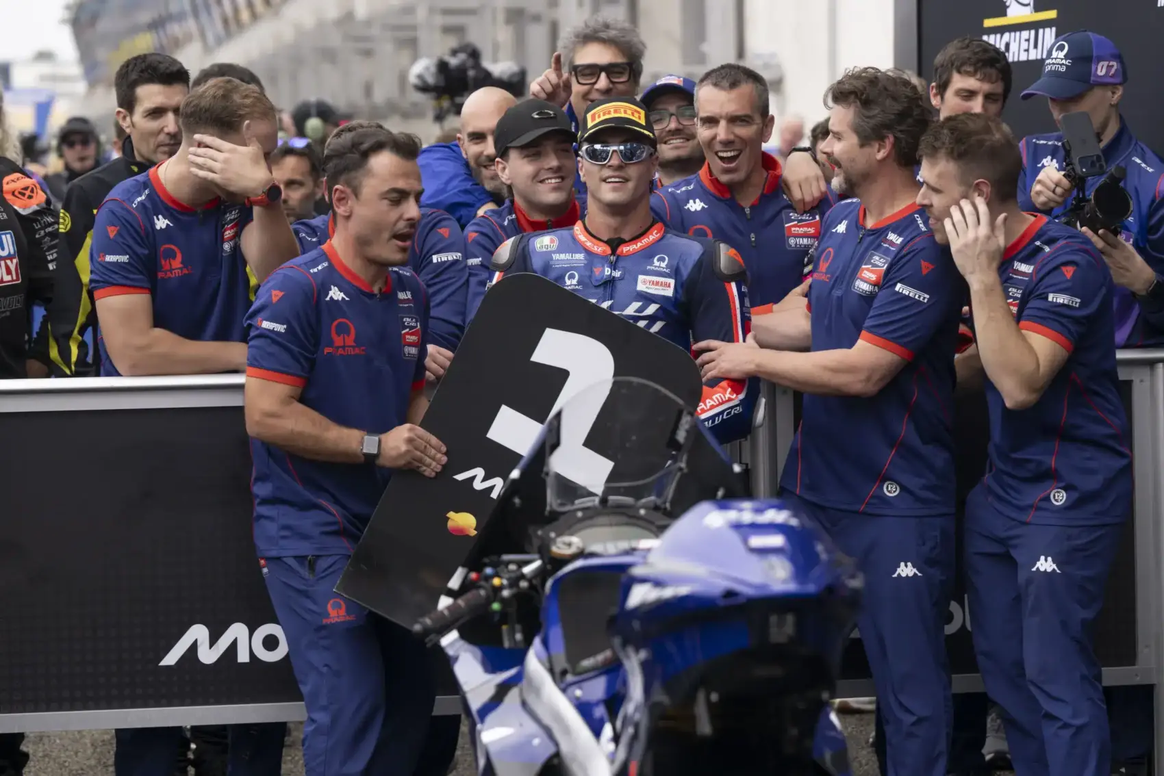 Fiatal tehetség szoríthatja ki a négyszeres futamgyőztest a MotoGP-ből
