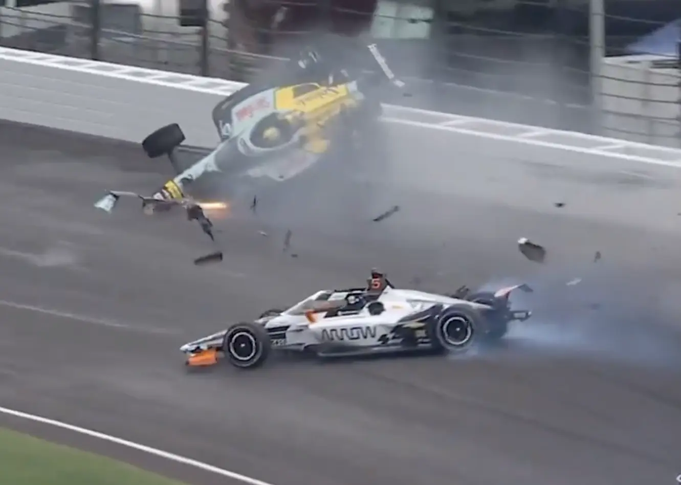Hatalmas baleset történt az Indy 500 edzésén (videó)
