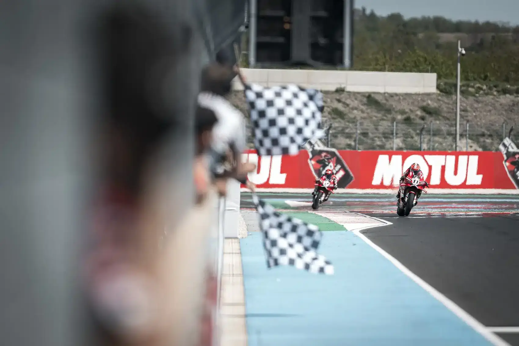 Így áll a Superbike-vb tabellája a Balaton Park-i forduló után