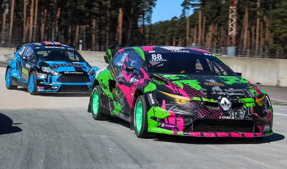 Magyar résztvevőkkel kezdődik a szezon a motorsport MMA-jában