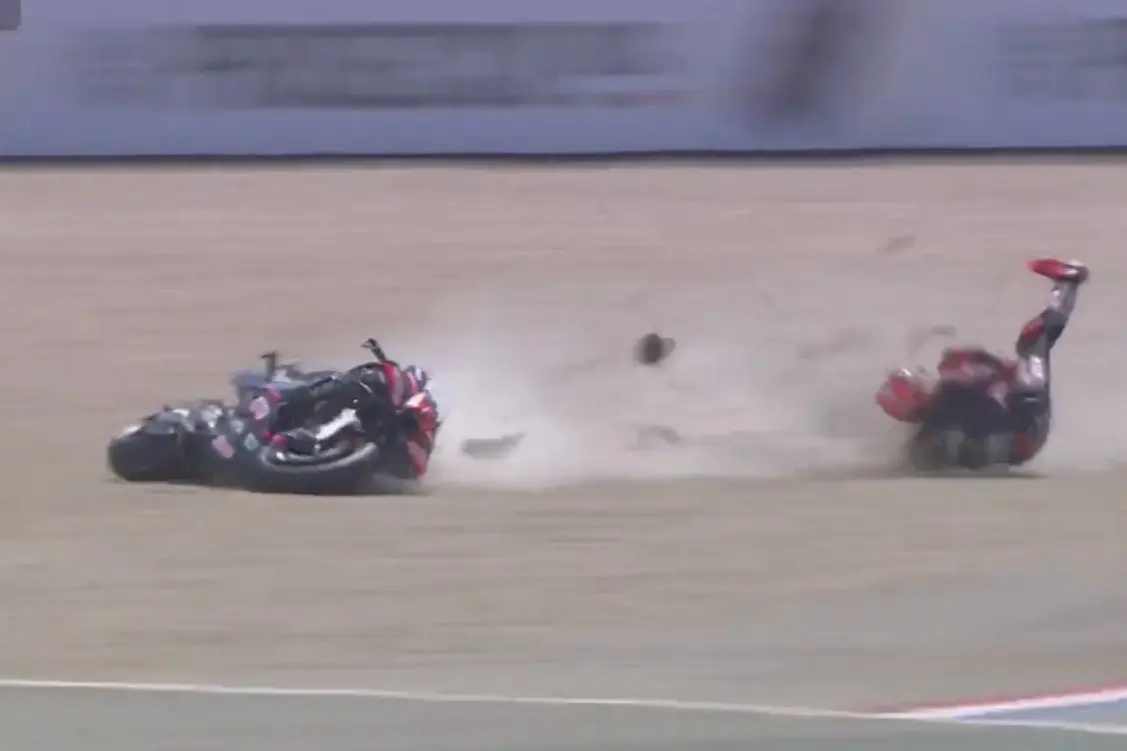 Bezzecchi nagy bukása után Martín vezeti a vb-t, új futamgyőztese lett a MotoGP-nek