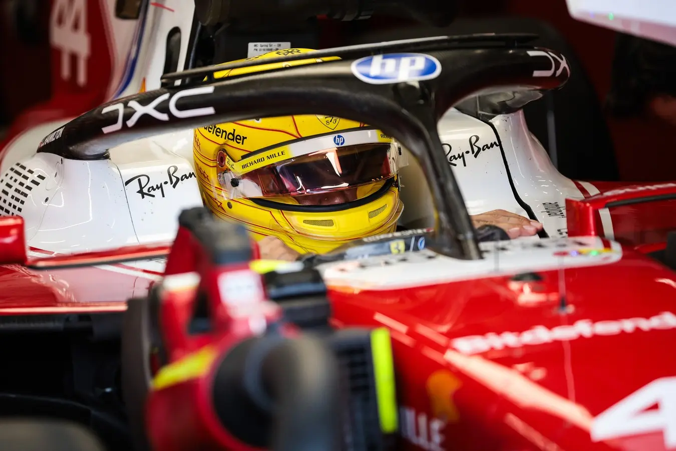 Hamilton nem ugyanolyan autót kapott vissza a Ferraritól, mint amit összetört