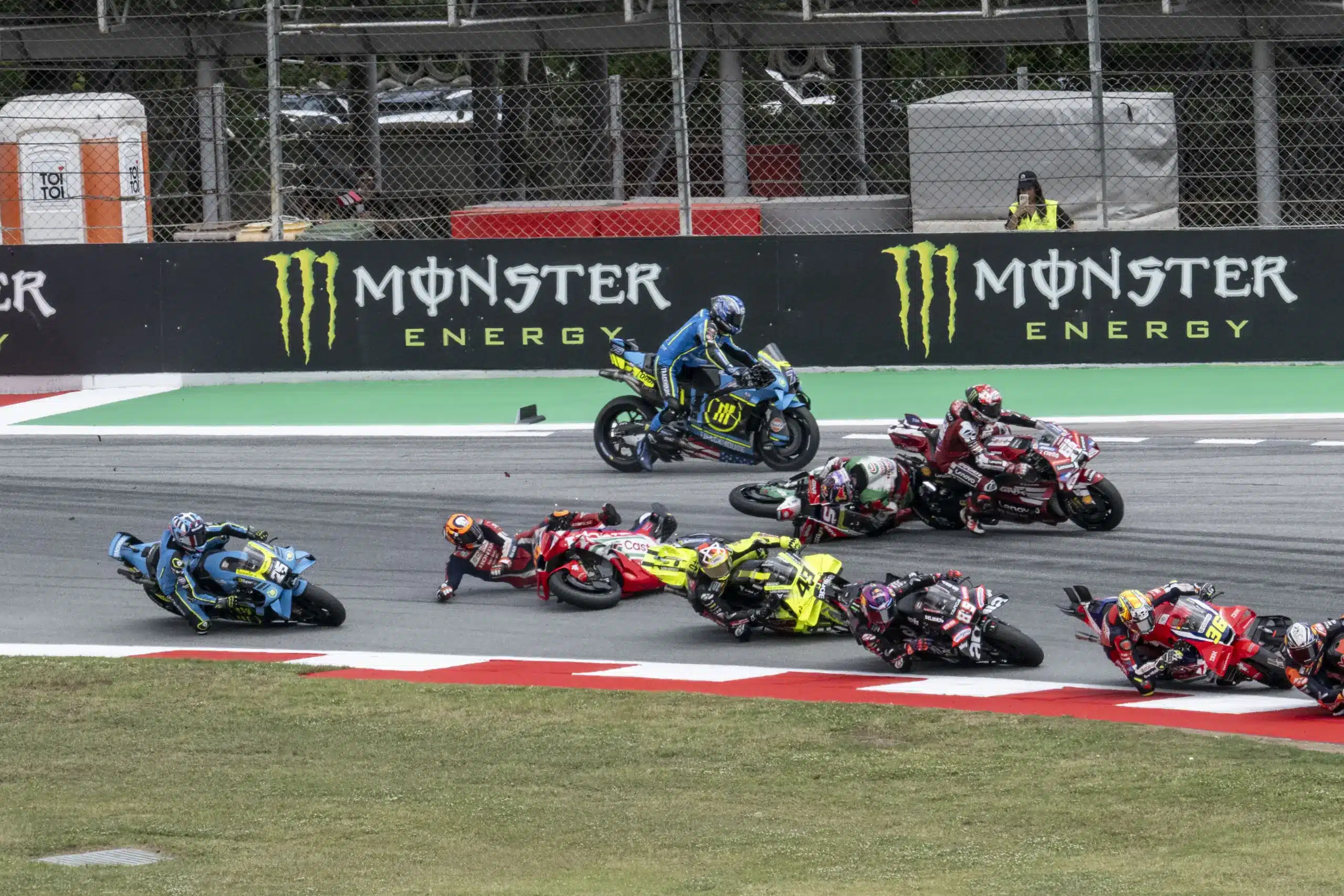 Két hónappal a vétség után kapott büntetést a rendkívül balszerencsés MotoGP-versenyző