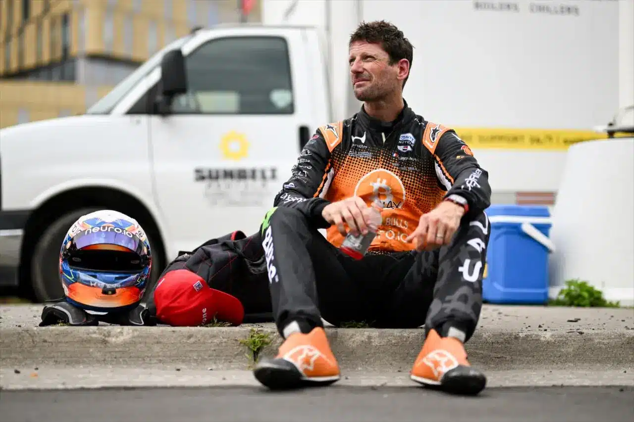 Grosjean elsírta magát, miután hiába hitte el, hogy másfél évtized után ismét futamot nyer