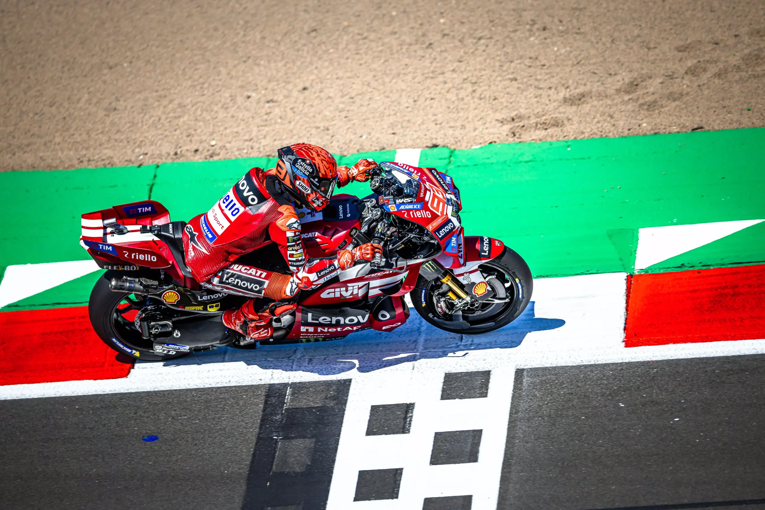 Marc Márquez az öccsét sem tudja követni Silverstone-ban – elismeri, hogy lassabb lett