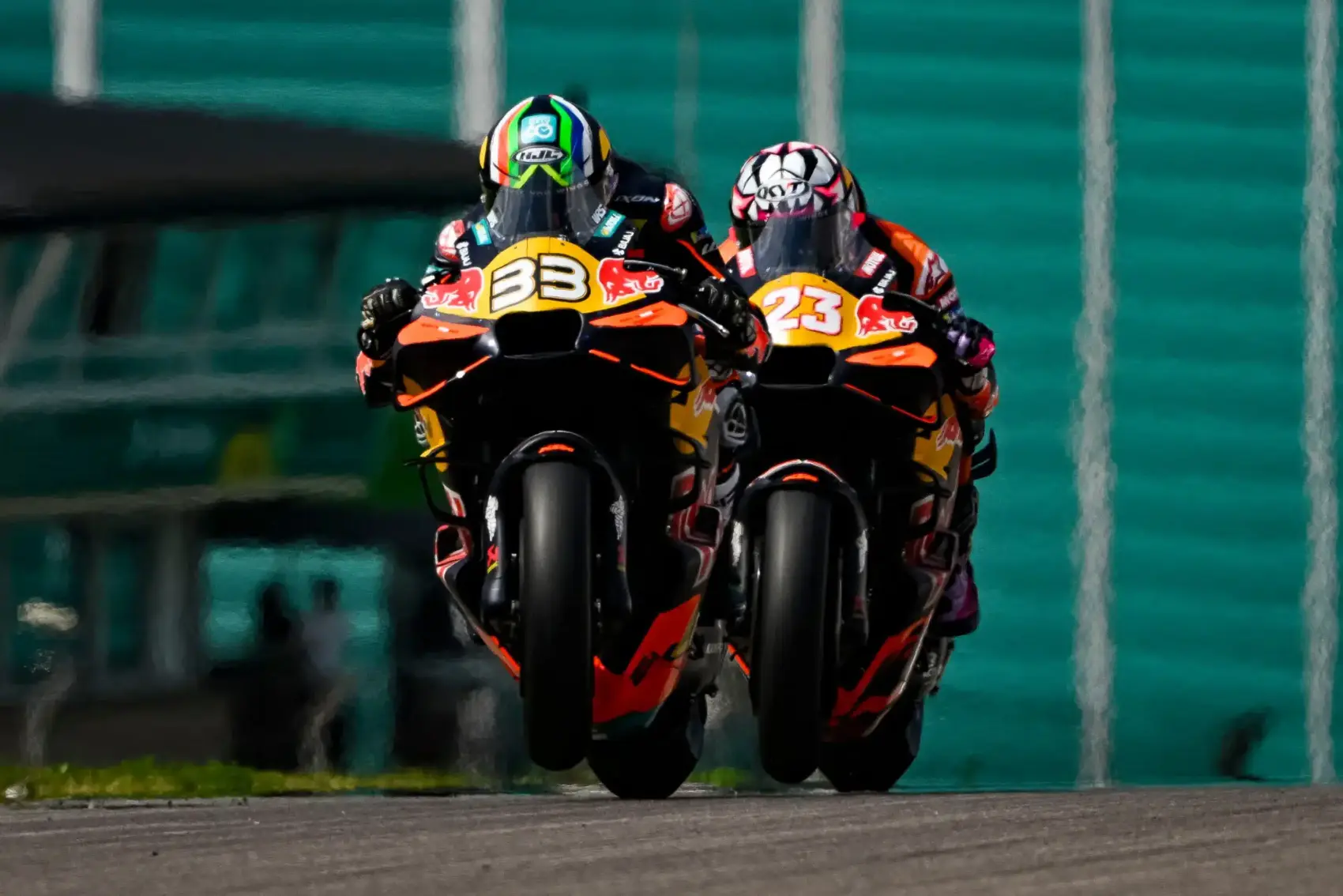 MotoGP, Brad Binder, KTM, Enea Bastianini, Tech3, Német Nagydíj 2026, péntek