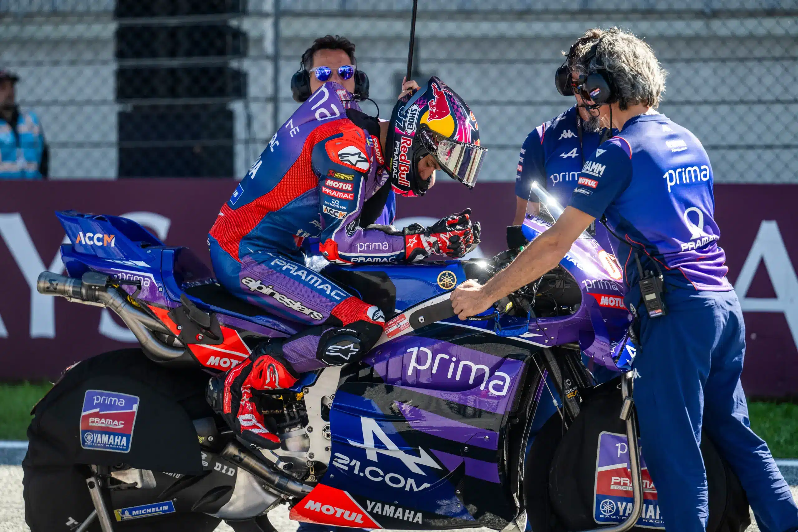 Teljesen kiborult a háromszoros világbajnok, már csak tiszteletből megy végig a MotoGP futamain